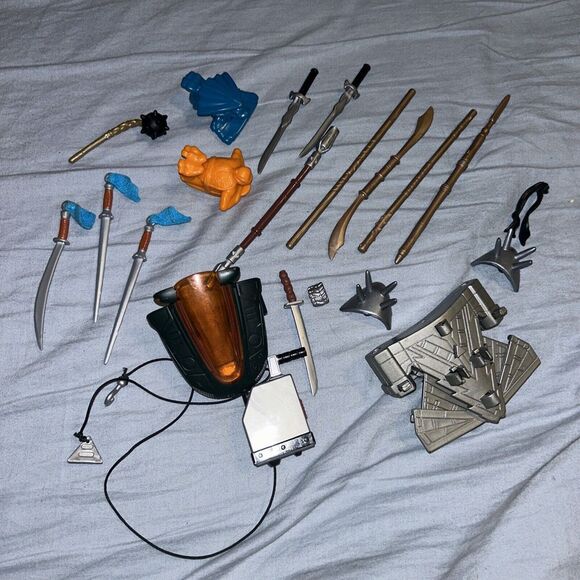 Teenage‎ Mutant Ninja Turtles Playmates 2000s Weapons & Accessory Lot B1 - Picture 1 of 4